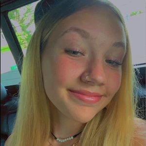 Meet your Posher, Faythe